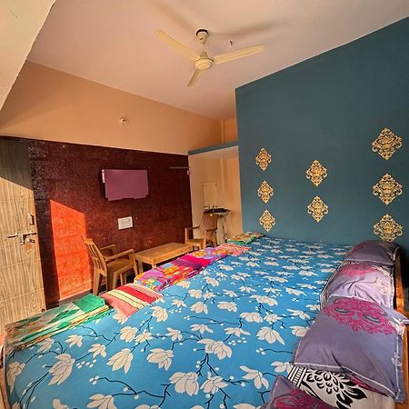 Dandeli Nakadi Home Stay Luaran gambar