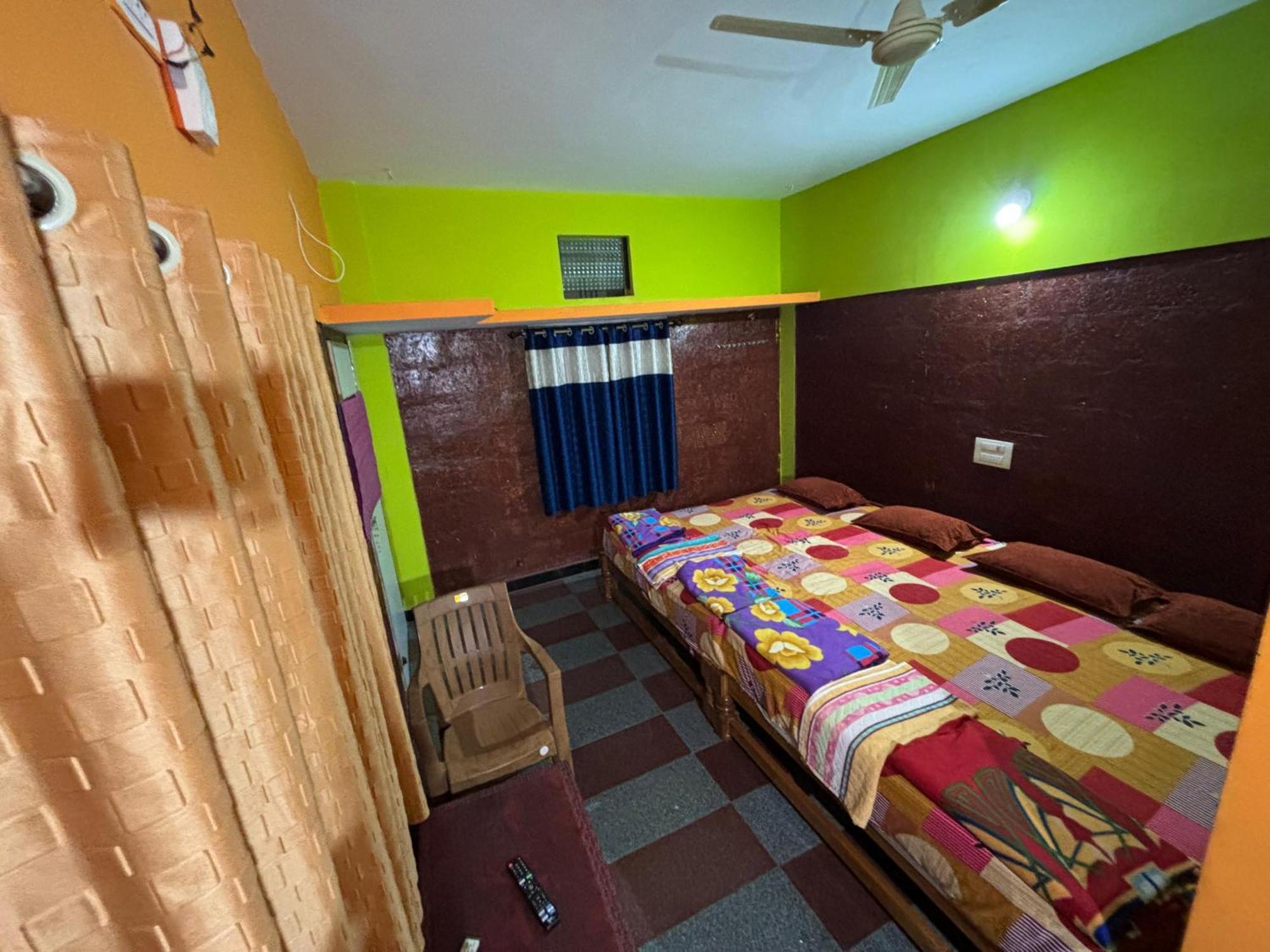 Dandeli Nakadi Home Stay Luaran gambar