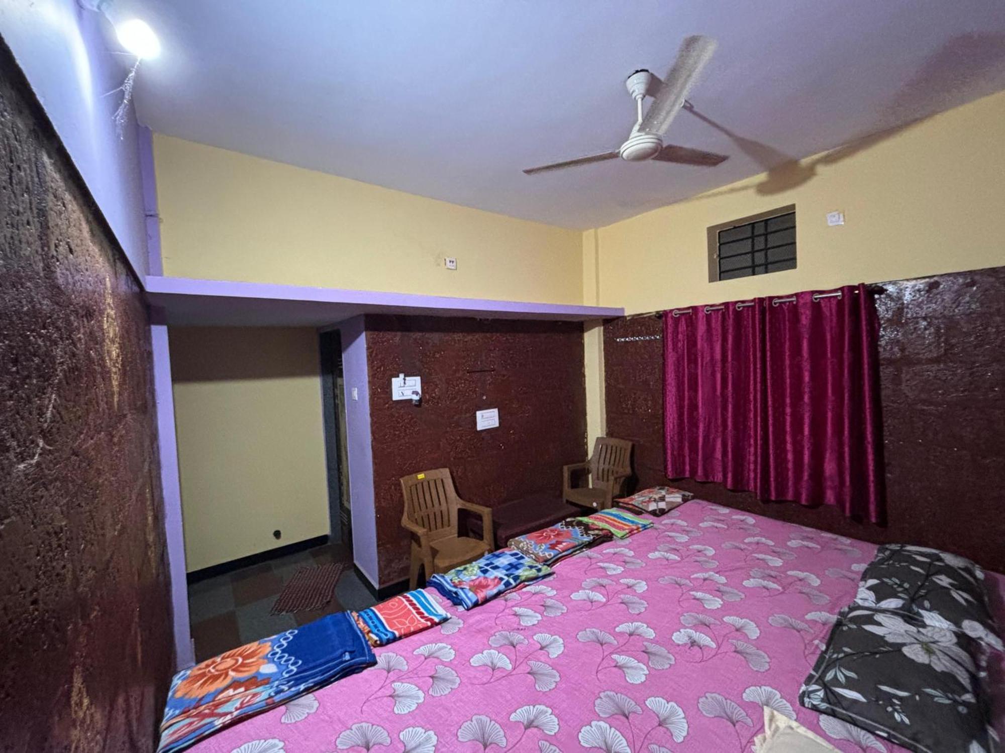 Dandeli Nakadi Home Stay Luaran gambar