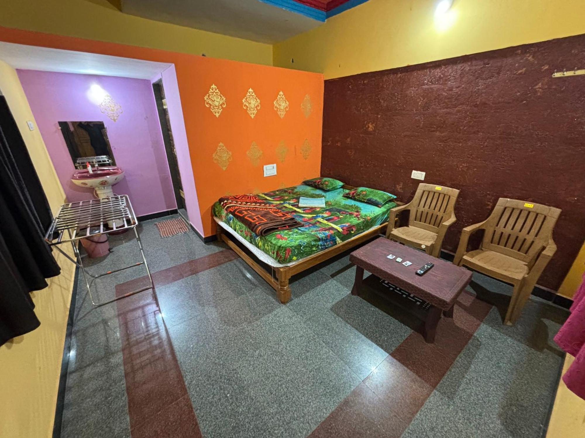 Dandeli Nakadi Home Stay Luaran gambar